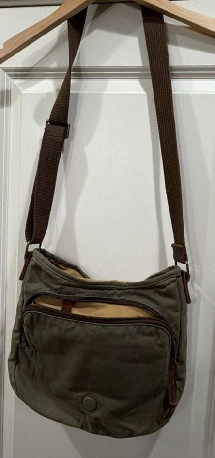 Duluth Trading Canvas Crossbody Bag Olive Green Leather Trim 2