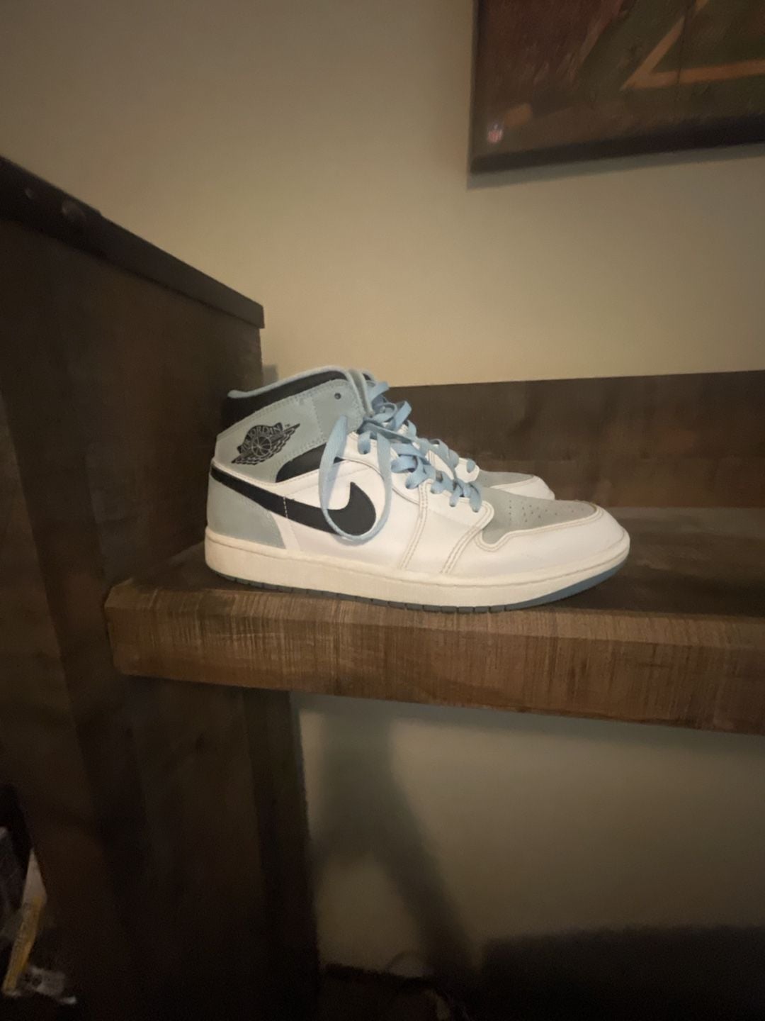 Nike Air Jordan 1 Mid SE White Ice Blue 2