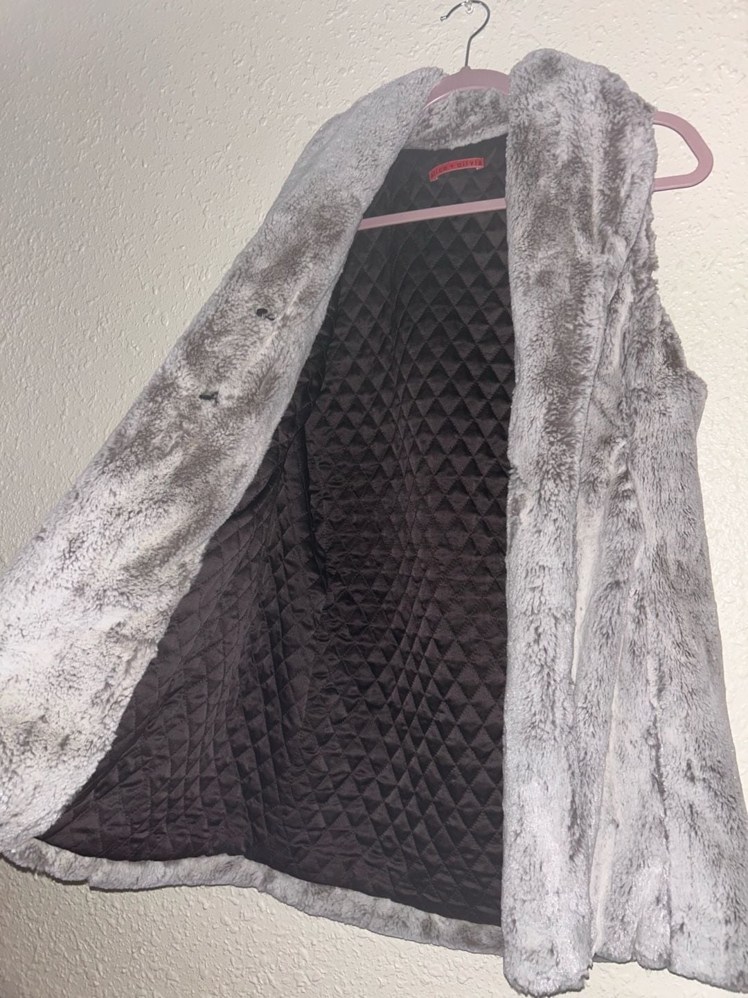 Alice + Olivia Faux Fur Vest Size S Gray Quilted 3