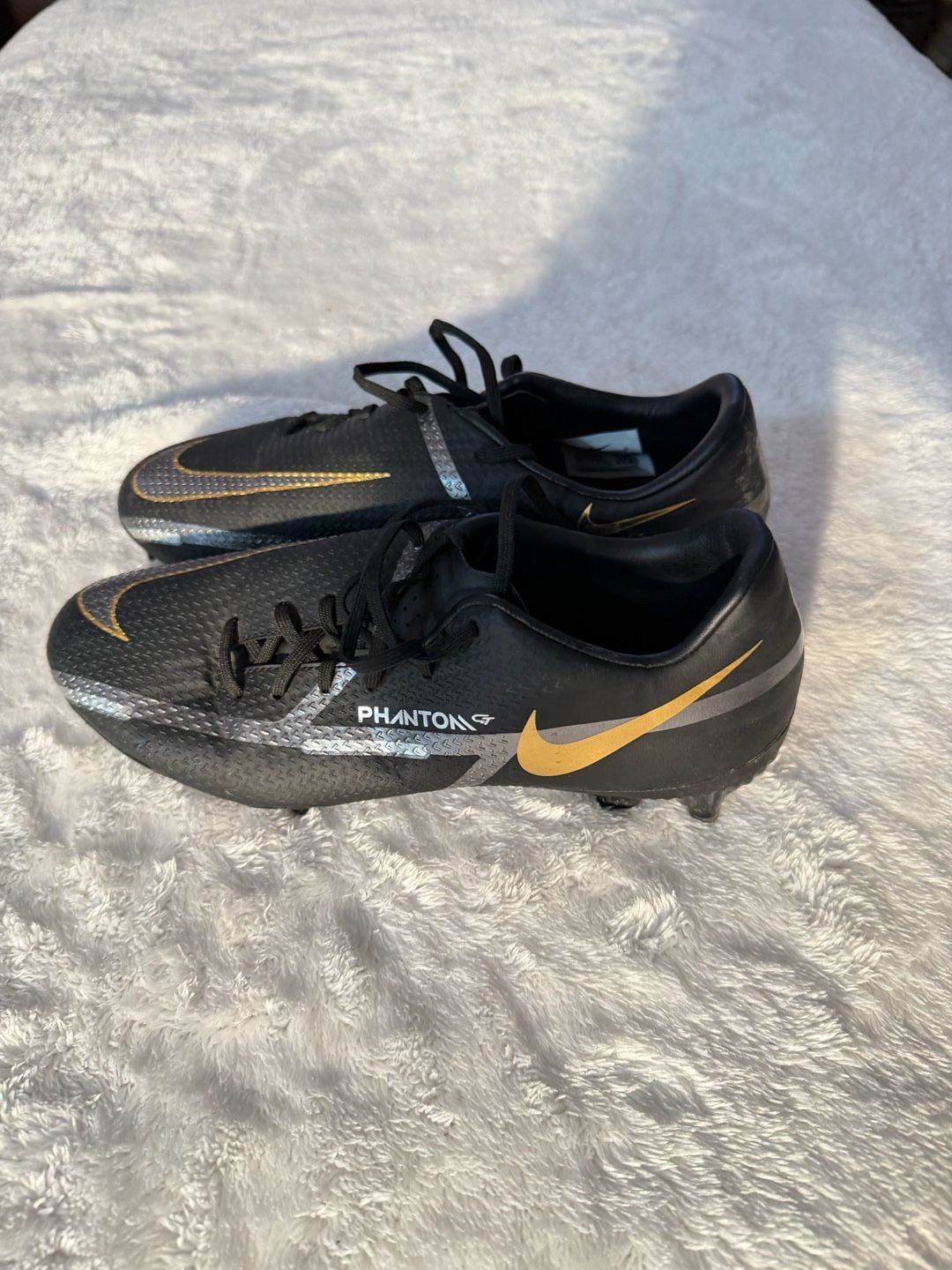 Nike Phantom GT2 Soccer Cleats Black Metallic Gold 4