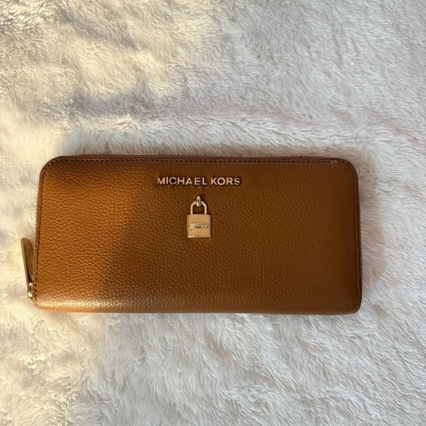 Michael Kors Jet Set Travel Continental Wallet Brown Pebbled Leather