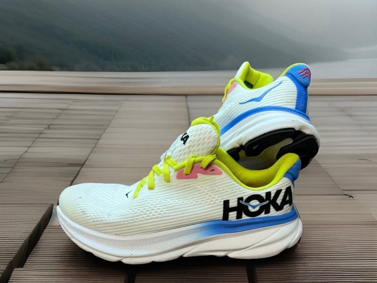 HOKA Clifton 9 Youth Size 4.5MD White Virtual Blue 2