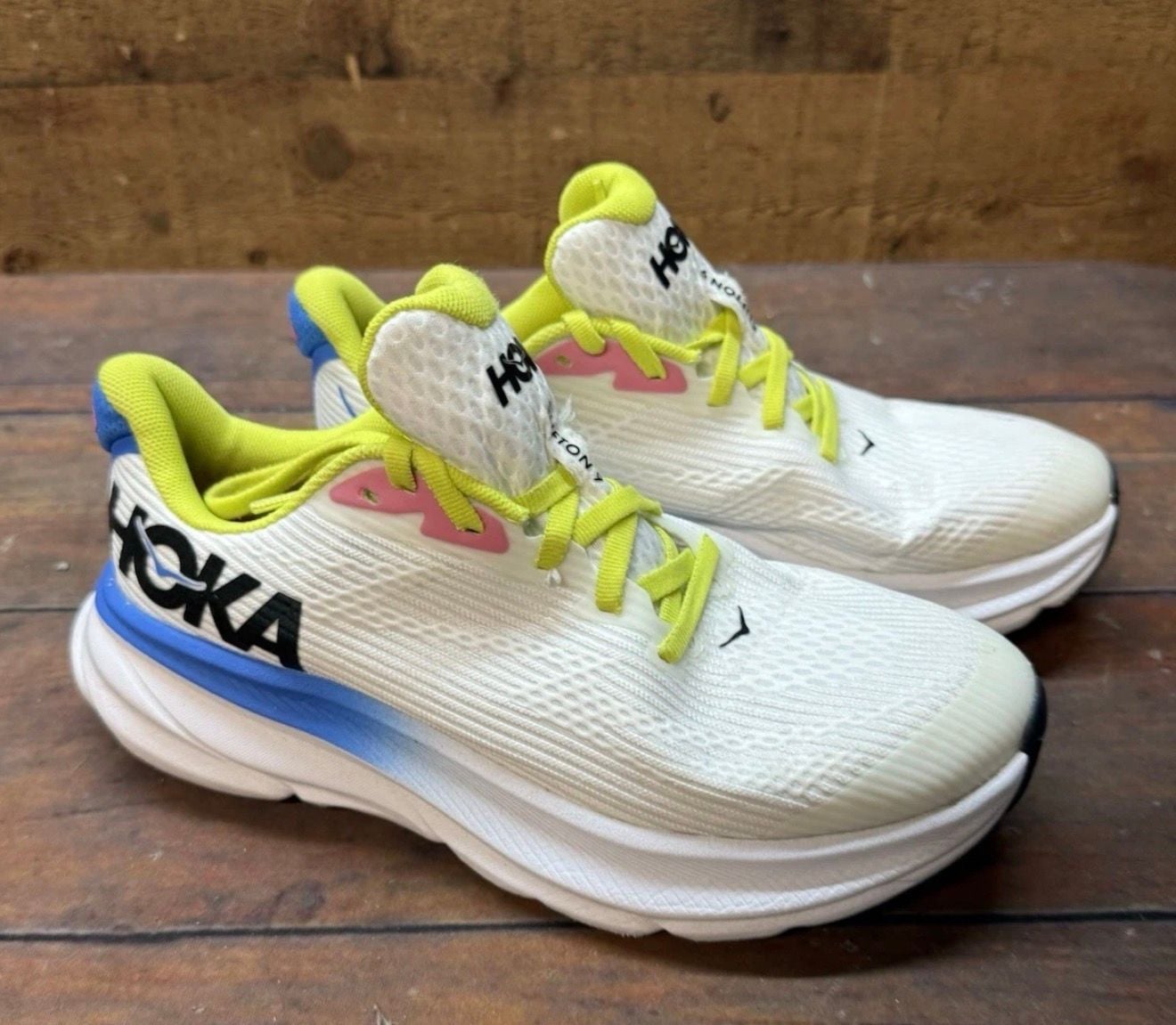 HOKA Clifton 9 Youth Size 4.5MD White Virtual Blue 9