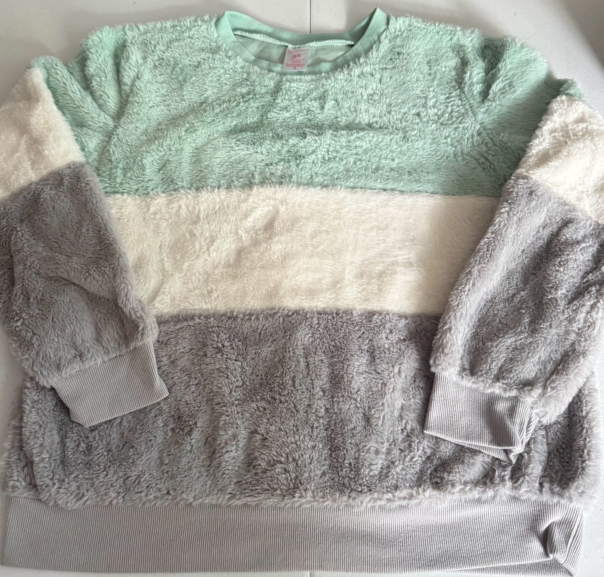 No Boundaries Fuzzy Pullover Sweater Juniors XL/XG 15-17 Colorblock Fleece Top 2