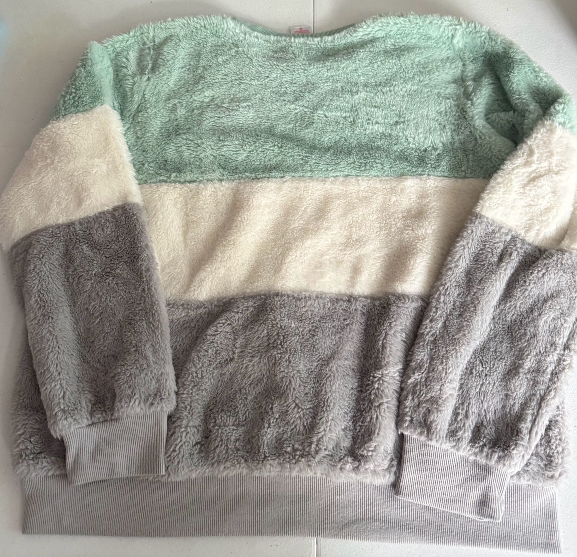 No Boundaries Fuzzy Pullover Sweater Juniors XL/XG 15-17 Colorblock Fleece Top 5