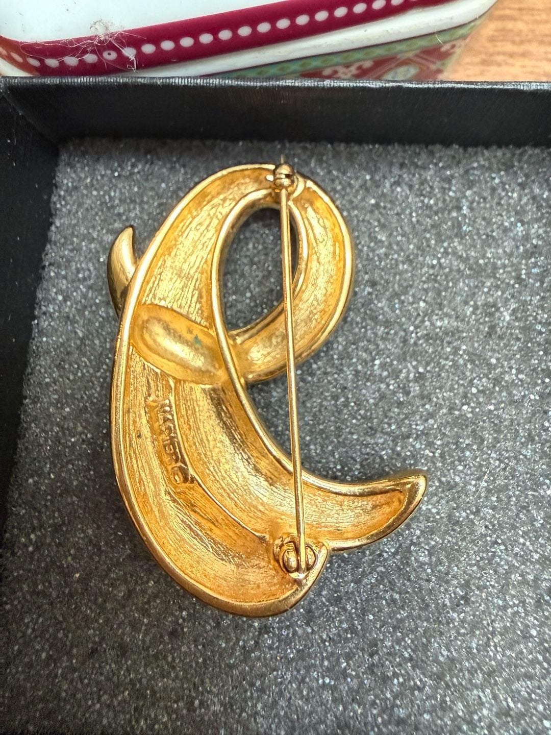 Napier Gold Tone Swirl Brooch Vintage Modernist Statement Pin 4