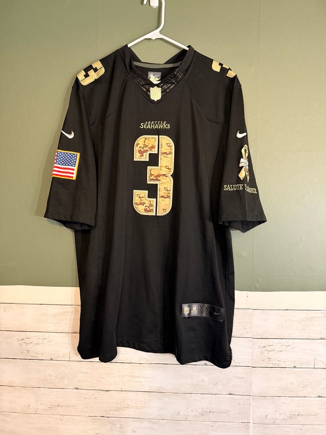 Seattle Seahawks Russell Wilson 3 Salute to Service Camo Jersey XXL 2