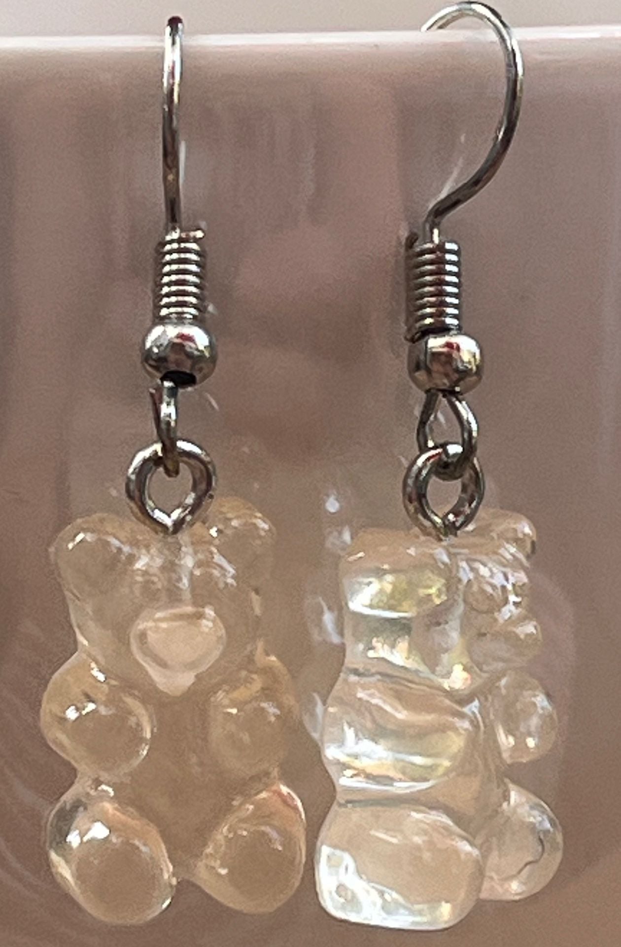 🧸 Clear Gummy Bear Dangle Earrings 1