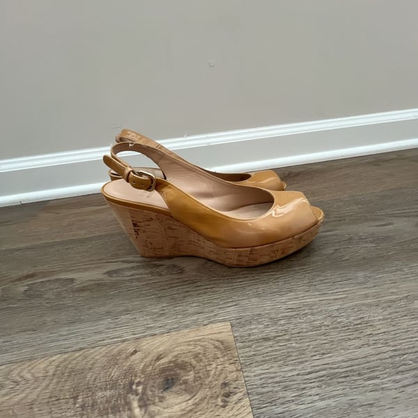 Stuart Weitzman Jean Wedge Sandals Beige Patent Leather Peep Toe Slingback