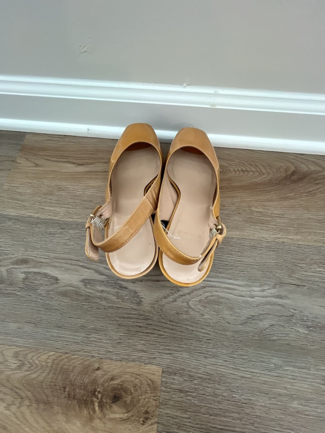 Stuart Weitzman Jean Wedge Sandals Beige Patent Leather Peep Toe Slingback 6