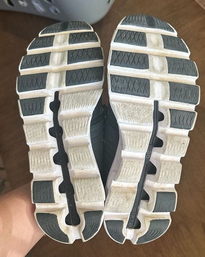 On Cloud Size USW10 UK8 Black Rock Sneakers 8