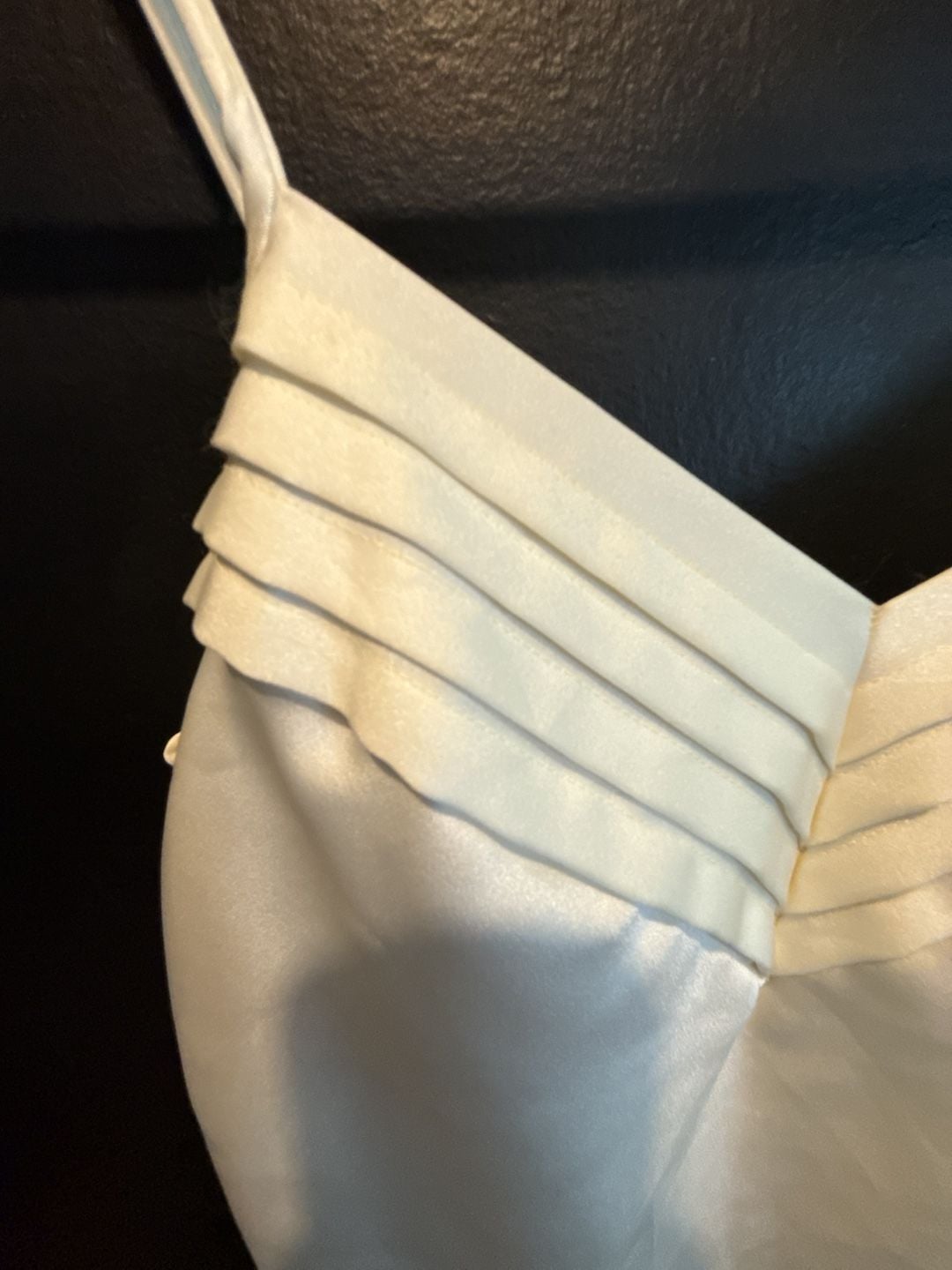 Vintage Deena Cami Top Size 34 Ivory Pleated V-Neck Satin 3