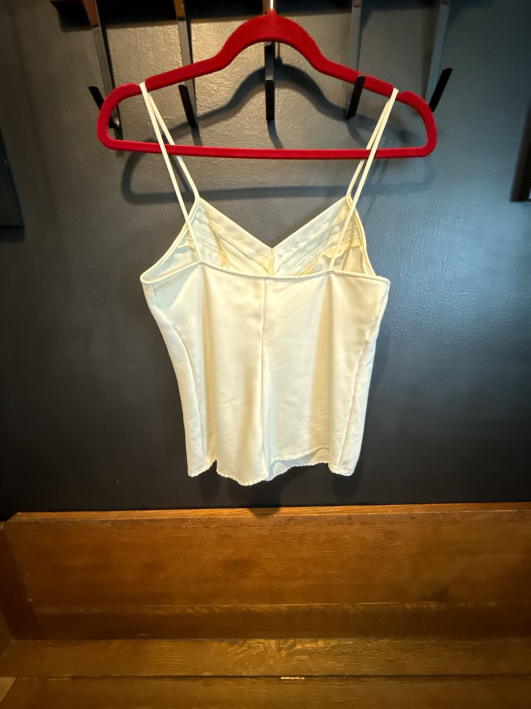 Vintage Deena Cami Top Size 34 Ivory Pleated V-Neck Satin 6