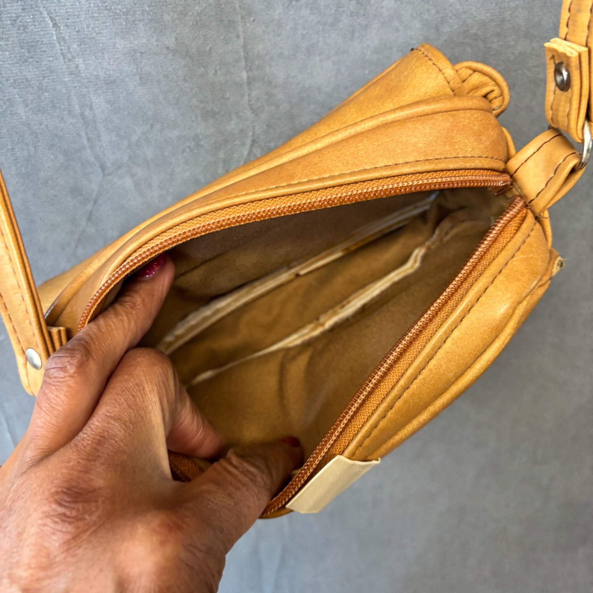 Marsand Vintage Tan Leather Camera Bag Crossbody 12