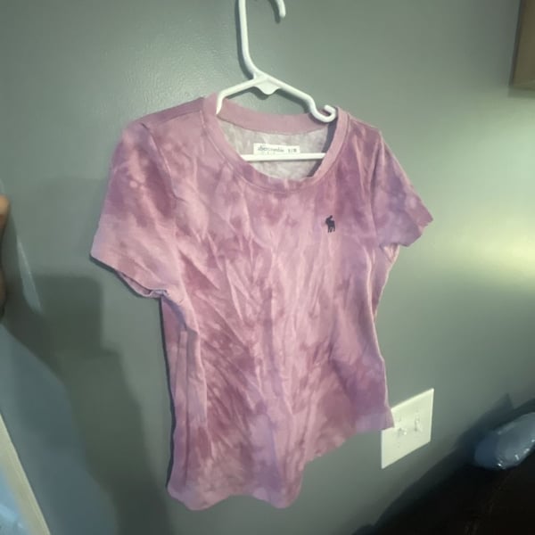 abercrombie kids Tie Dye T-Shirt Size 9/10 Purple Short Sleeve Crewneck