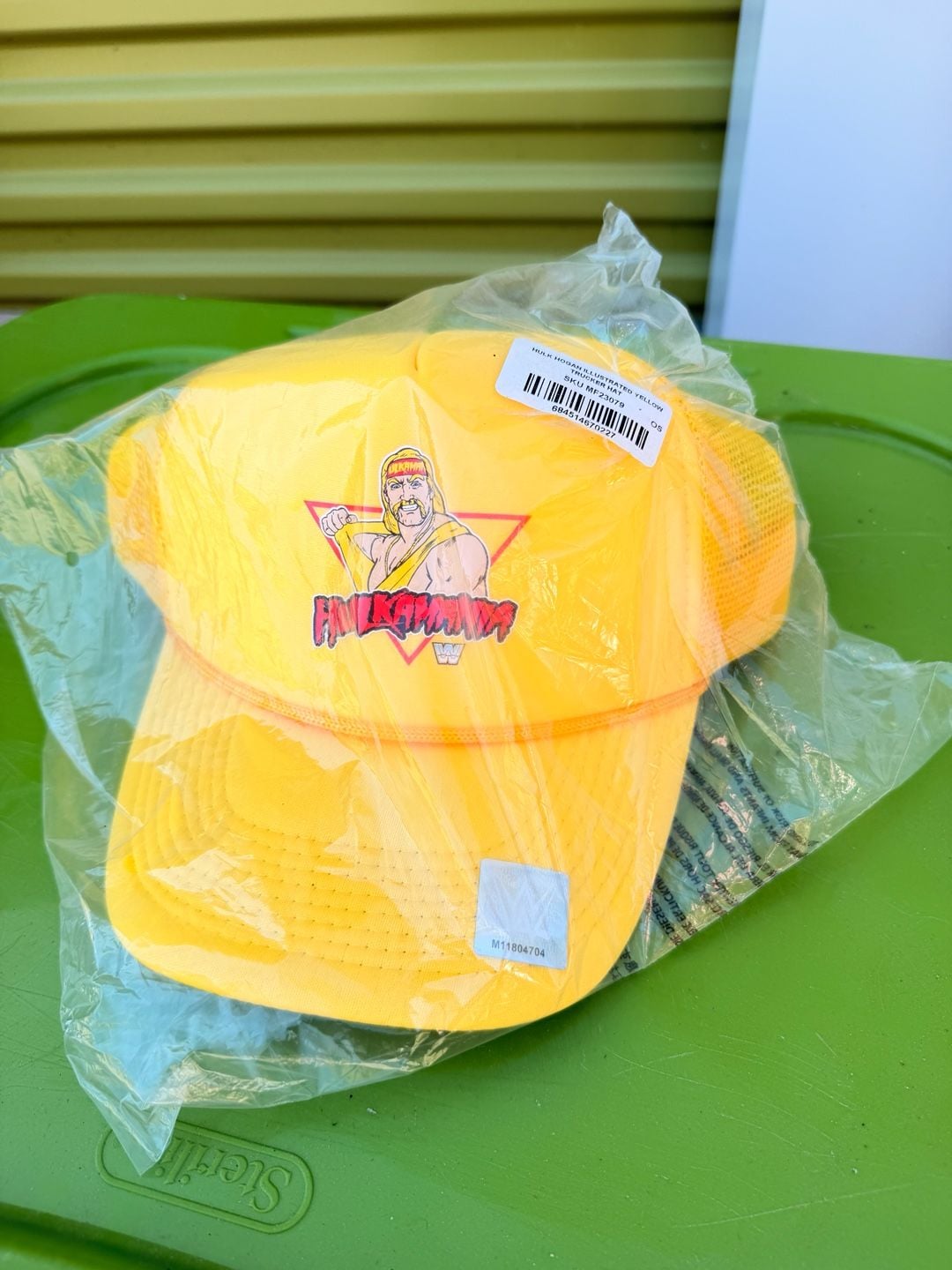 WWE Hulk Hogan Illustrated Yellow Trucker Hat OS 1