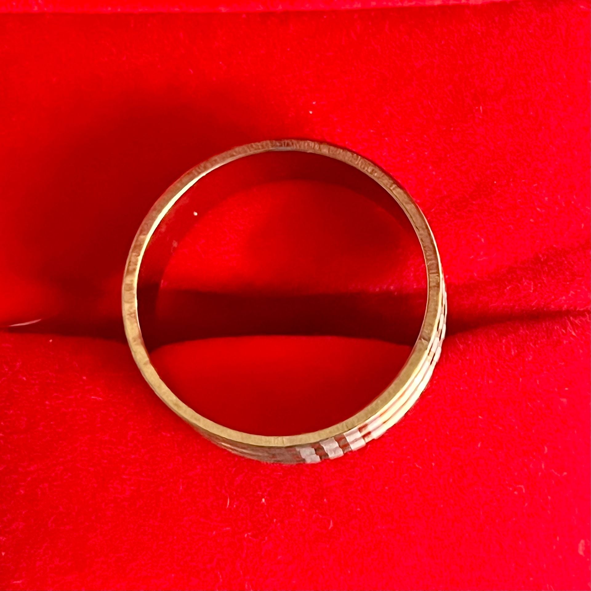 Vintage Multi-Tone Gold Diamond Cut Wedding 6mm Band Ring Size 11 4