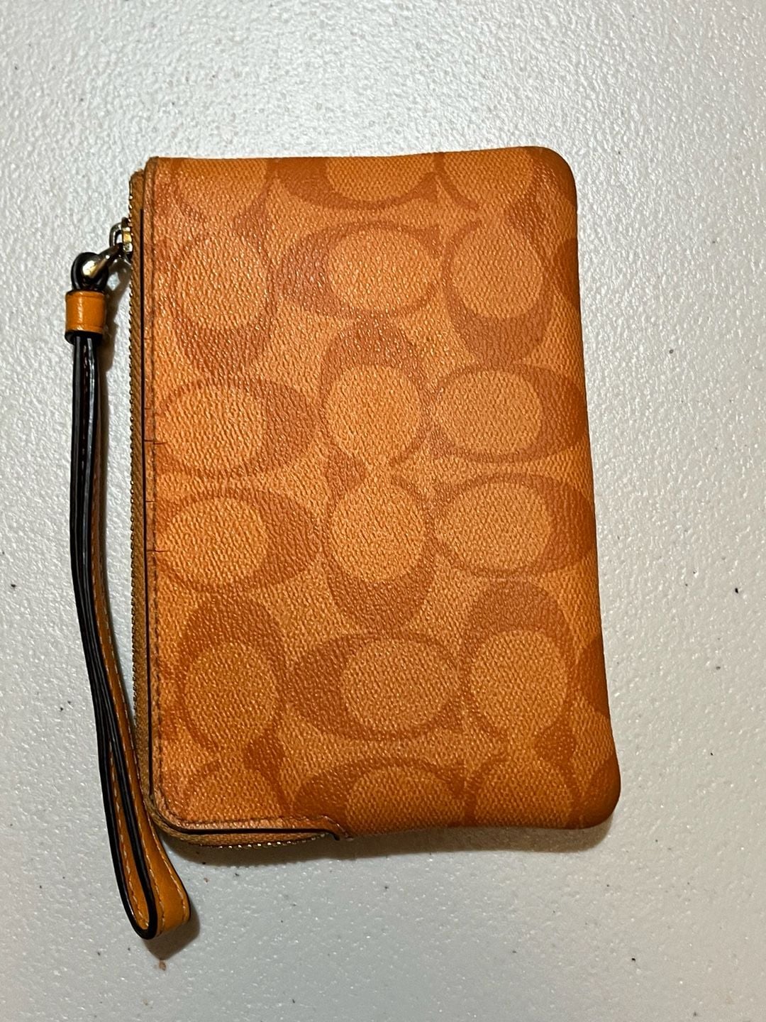 Coach Corner Zip Wristlet Signature Canvas Bright Mandarin 003-141 3