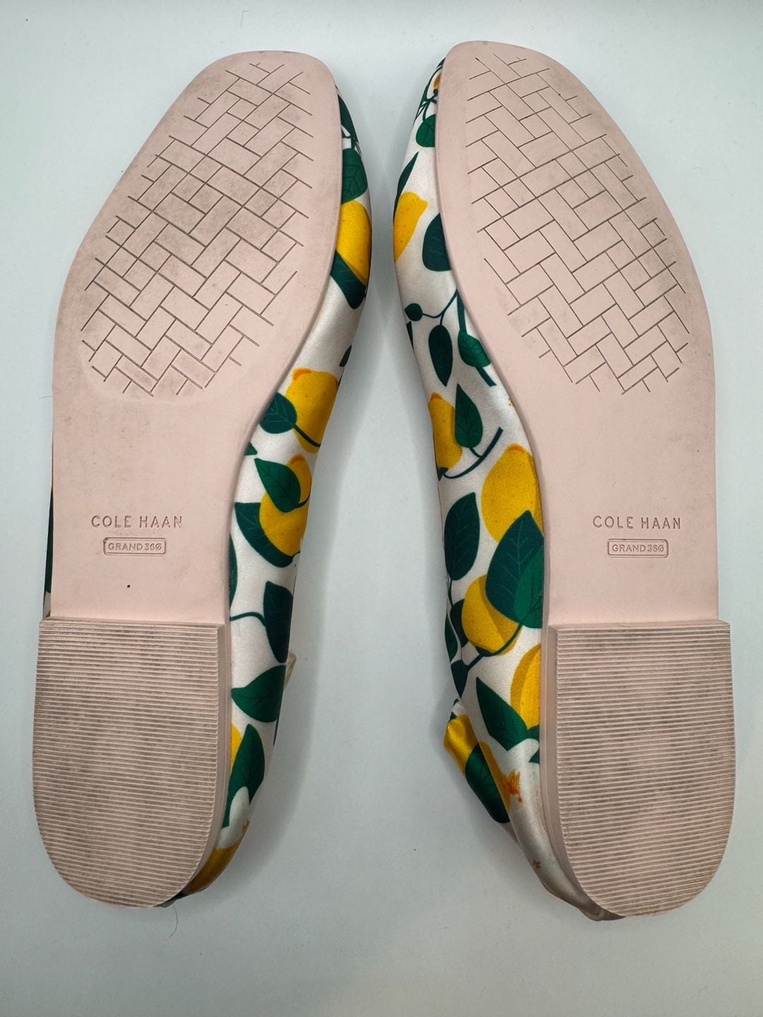 Cole Haan York Soft Ballet Flats Lemon Print Rosewater Satin 8.5 14