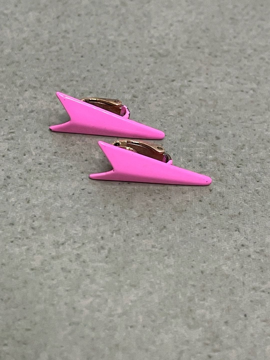 Vintage Triangle Enamel Clip-On Earrings 1980s Geometric Pink Gold-Tone 2