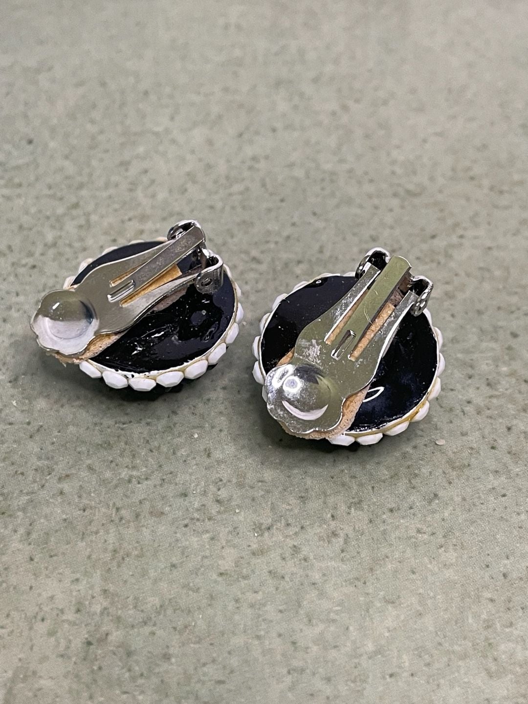 Vintage Black Rhinestone and White Bead Clip-On Earrings 5