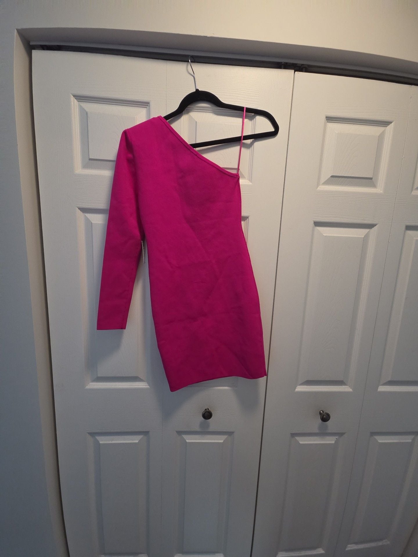 Express One-Shoulder Dress Size S Hot Pink Long Sleeve Mini 6