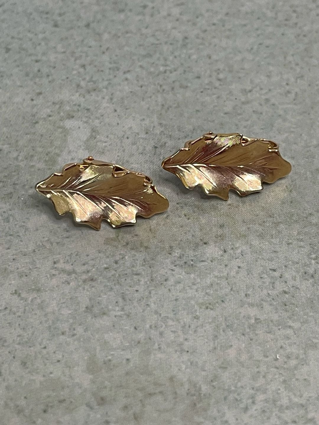 Monet Gold Tone Leaf Clip-On Earrings 6