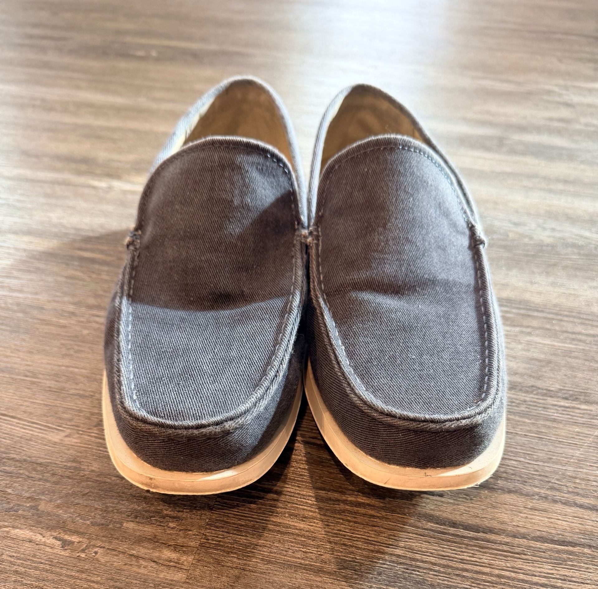 Margaritaville Island Reserve Slip-On Shoes Size 9.5 Grey Canvas Loafers 2