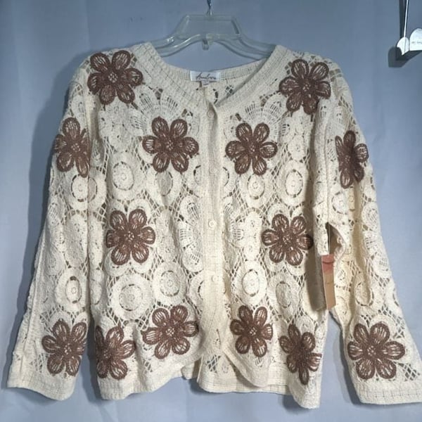 SAACHI Flower Open Stitch Cardigan (Women)