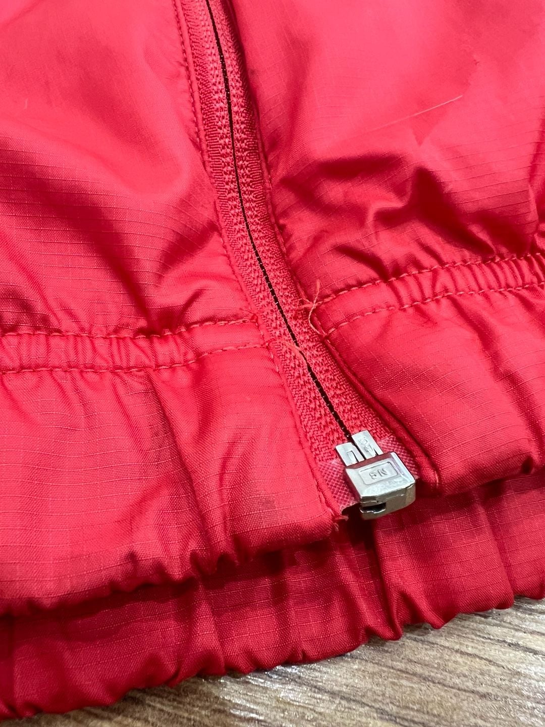 Adidas Windbreaker Jacket Men’s L Red Navy Blue Full Zip Hooded 9