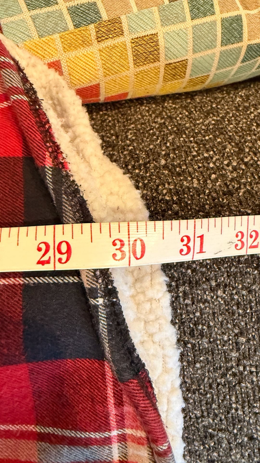 RedHead Flannel Shirt Jacket Size M Red Black Plaid Lined 8
