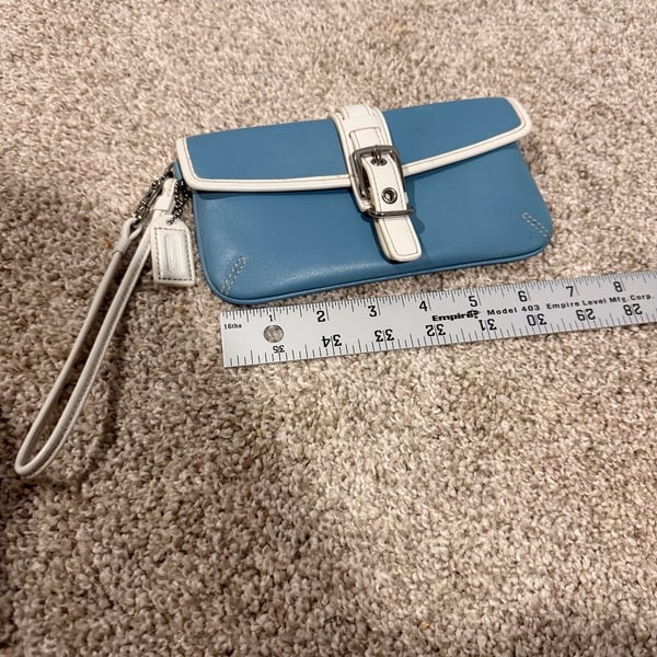 Vintage Coach Blue White Leather Wristlet Buckle Detail