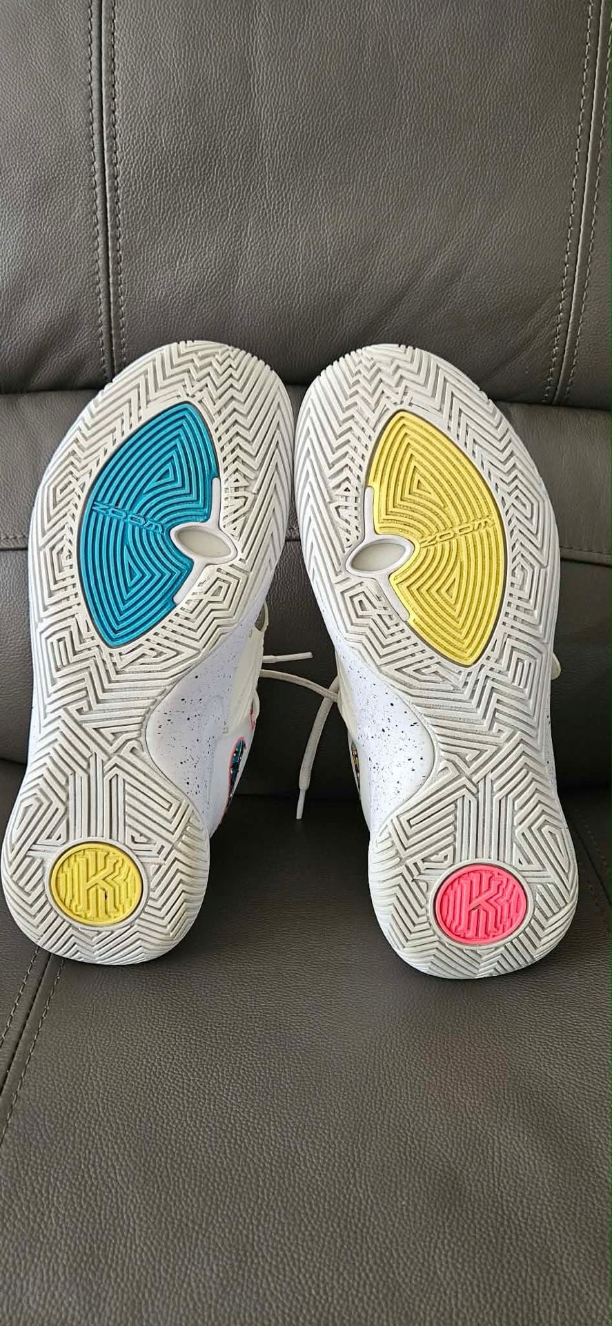 Nike Kyrie Flytrap 3 South Beach Basketball Shoes 8