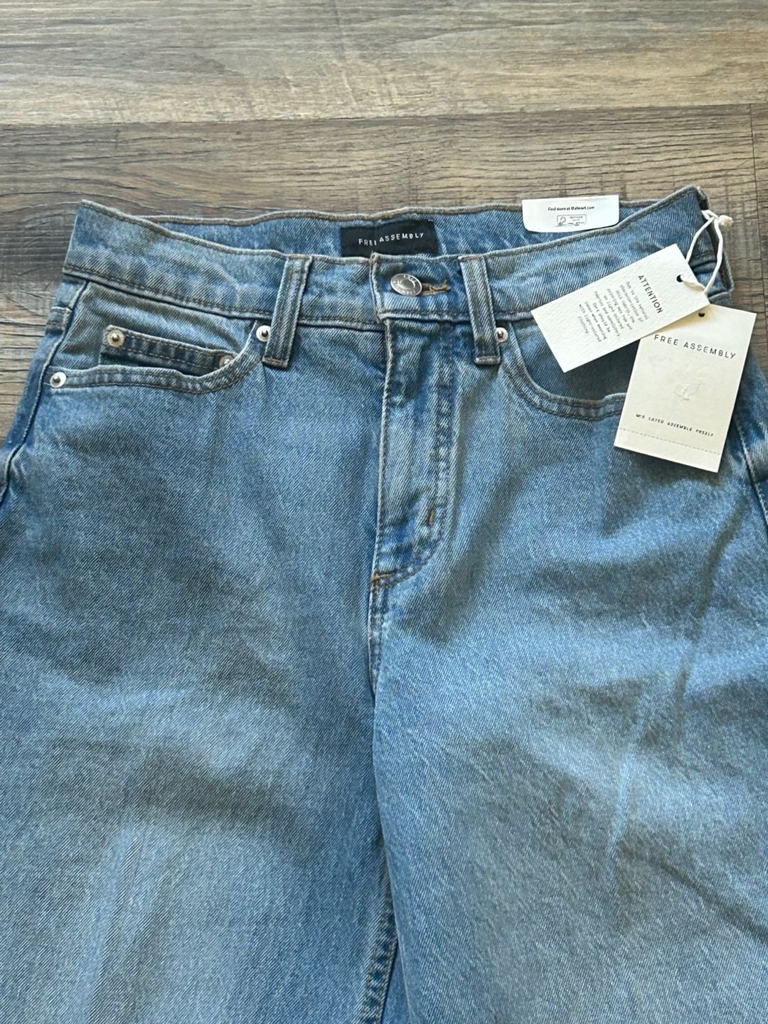 Product thumbnail 3