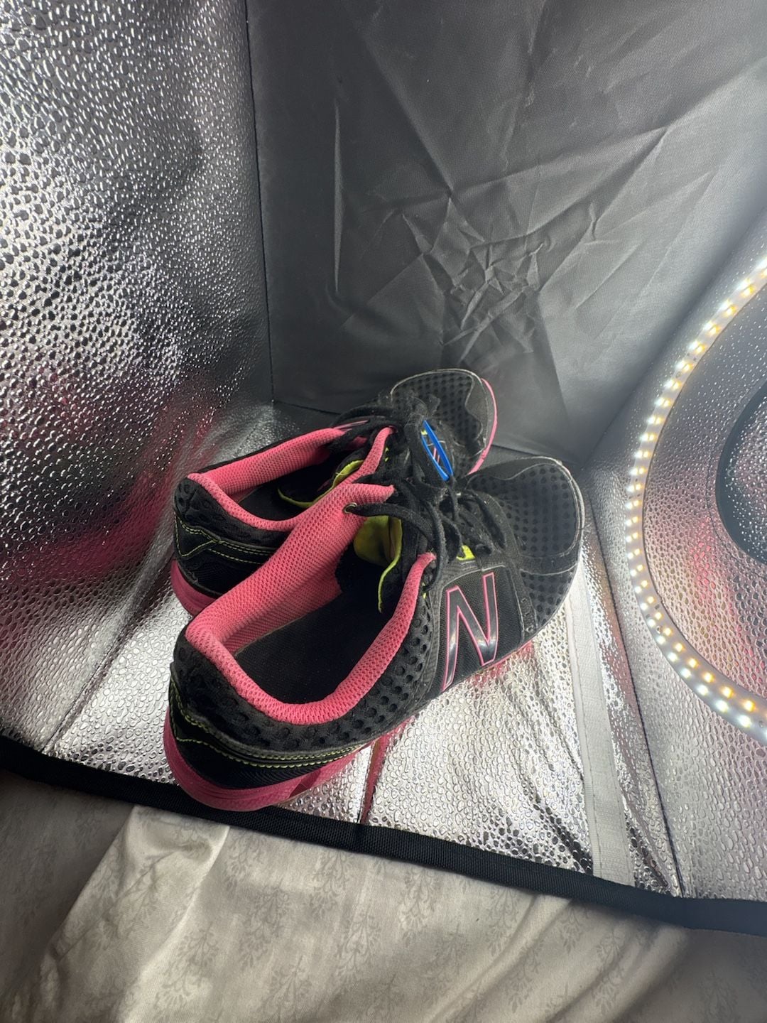 New Balance 750v1 Size 9 Black Pink Running Shoes 3