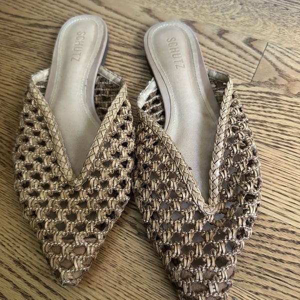 Schutz Woven Pointed Toe Flat Mules Size 7.5B Brown Leather Slip On Shoes