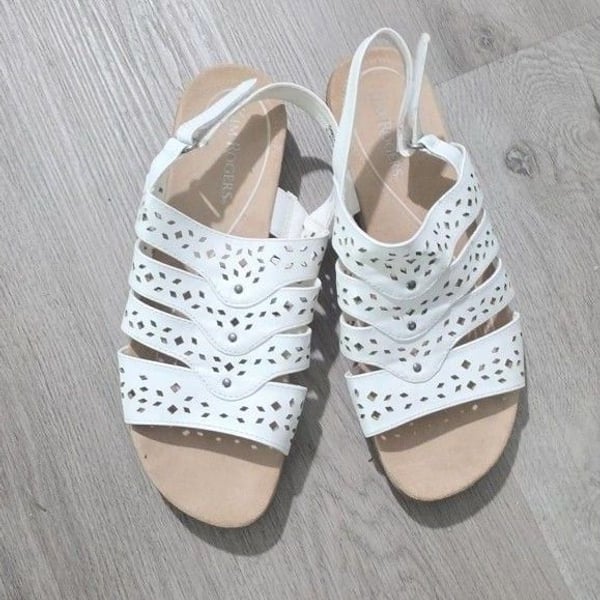 Kim Rogers Gamila Size 8.5M White Sandals