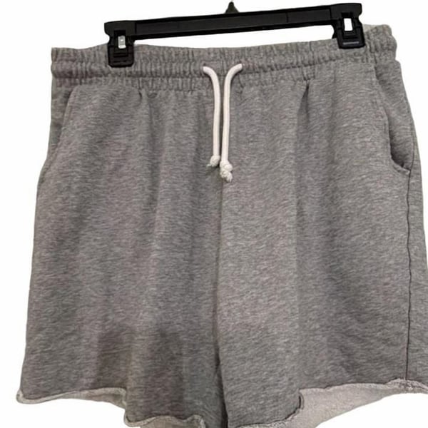 H&M Sweat Shorts Size L Gray Regular Fit Drawstring Raw Hem