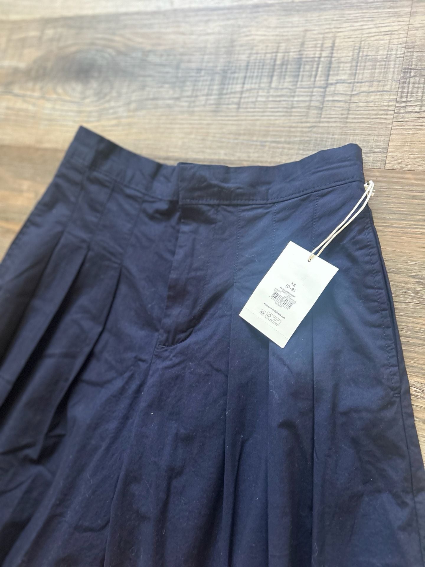 Free Assembly High Rise Wide Leg Pleated Culotte Pants Size XS Navy 3