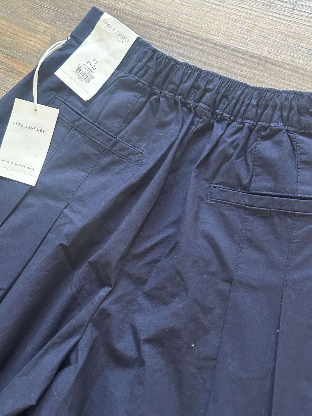 Free Assembly High Rise Wide Leg Pleated Culotte Pants Size XS Navy 6