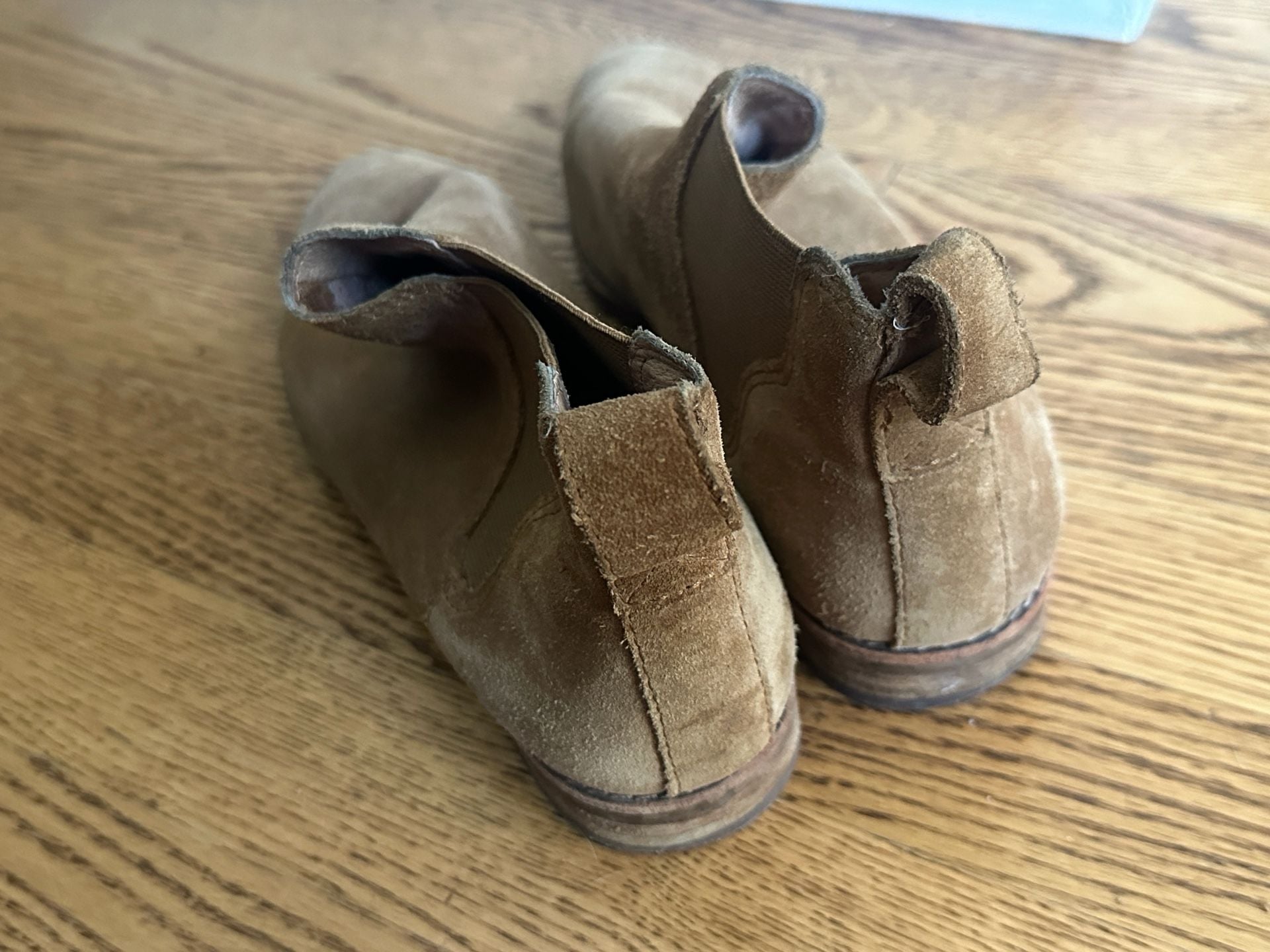 Madewell Suede Caramel Chelsea Boots - Size 7.5 5