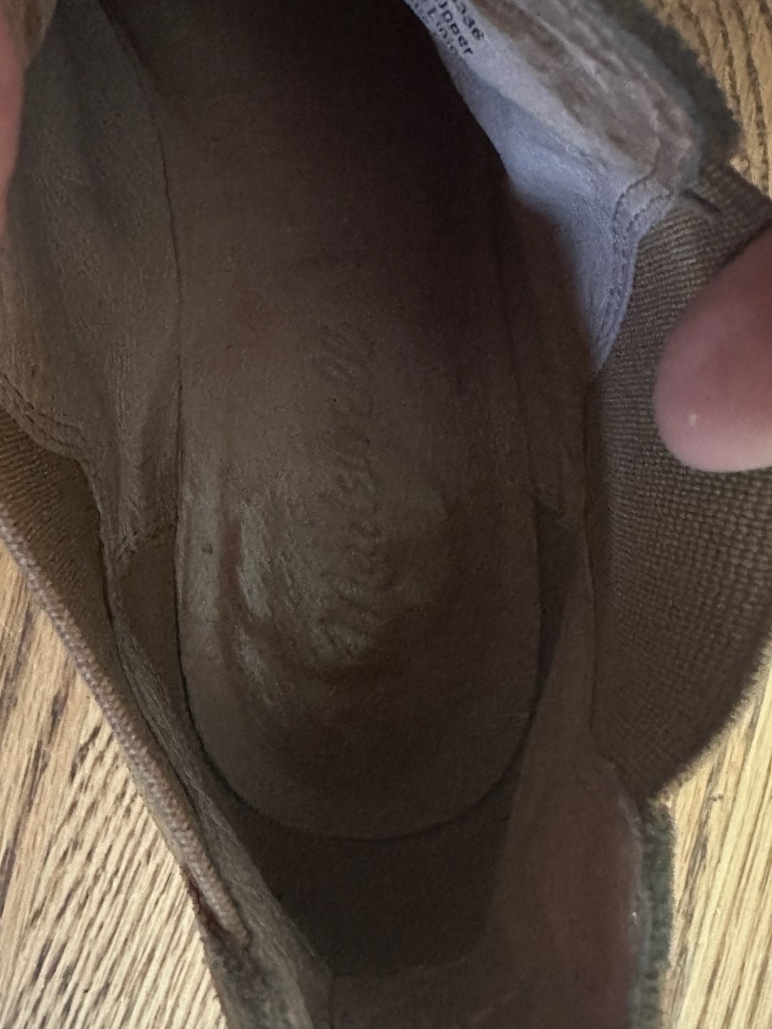 Madewell Suede Caramel Chelsea Boots - Size 7.5 8