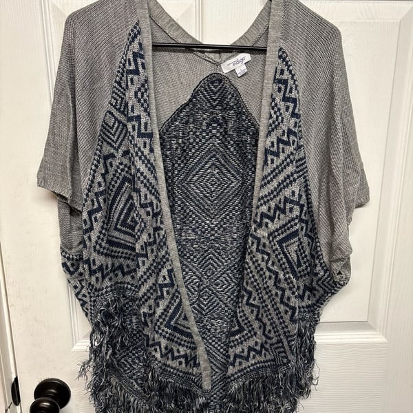 Great Northwest Indigo Poncho Size L Gray Blue Aztec Fringe Cardigan