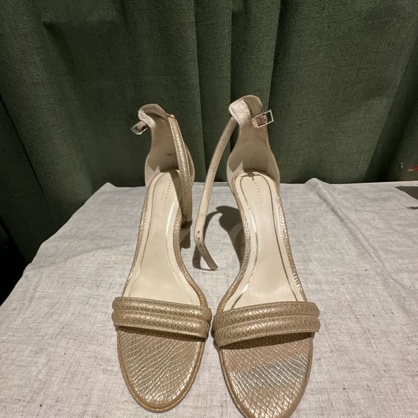 Kenneth Cole Ankle Strap Heels Gold Snake Embossed Sandals