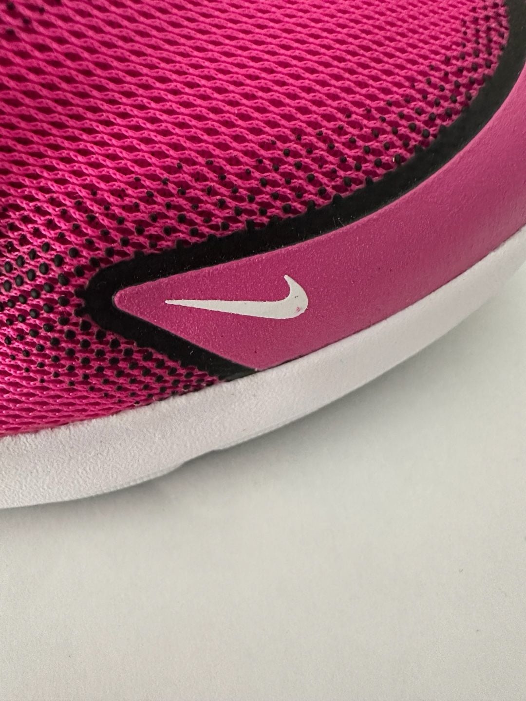 Nike Cosmic Runner 6 Youth 6