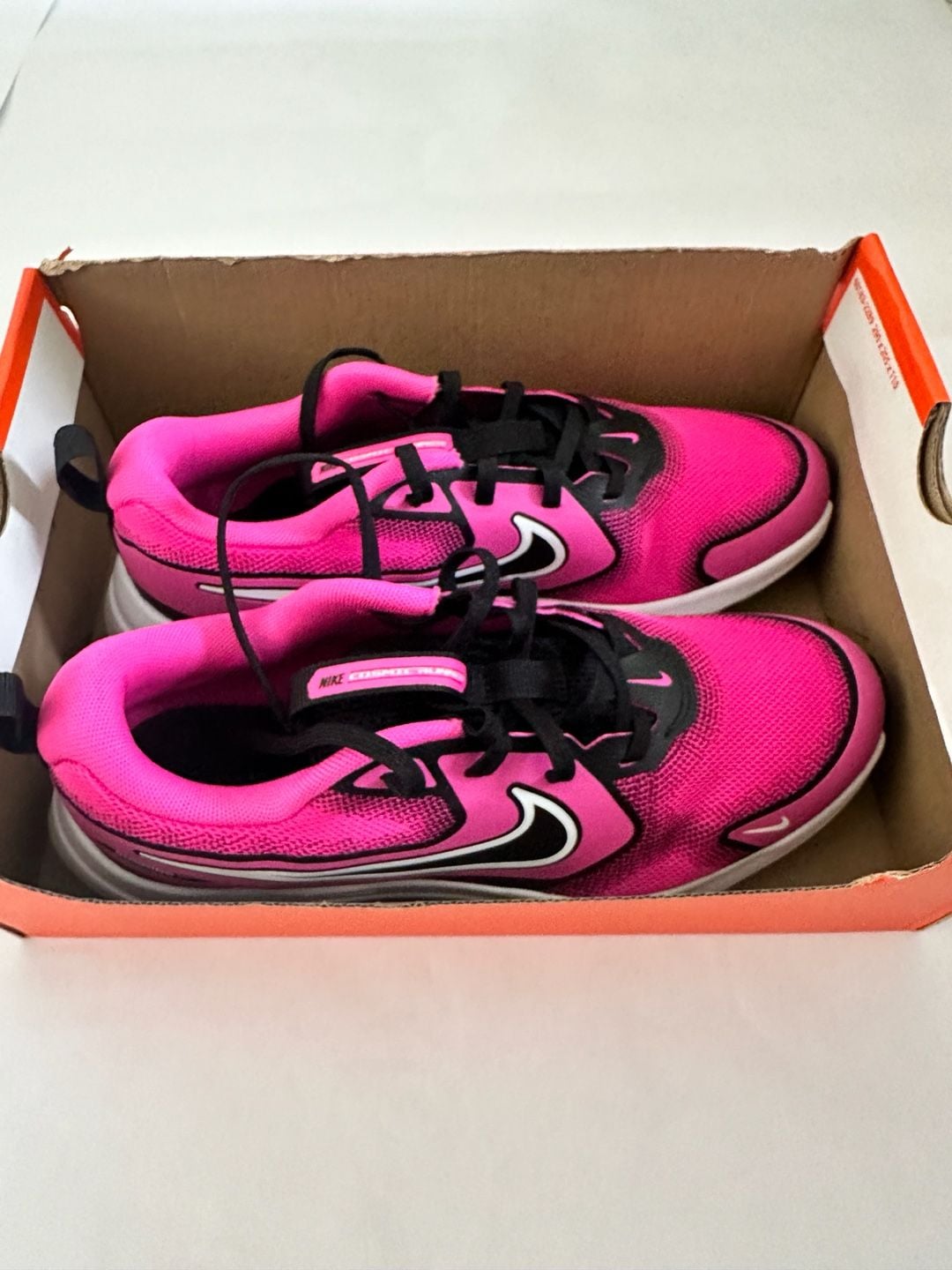 Nike Cosmic Runner 6 Youth 15