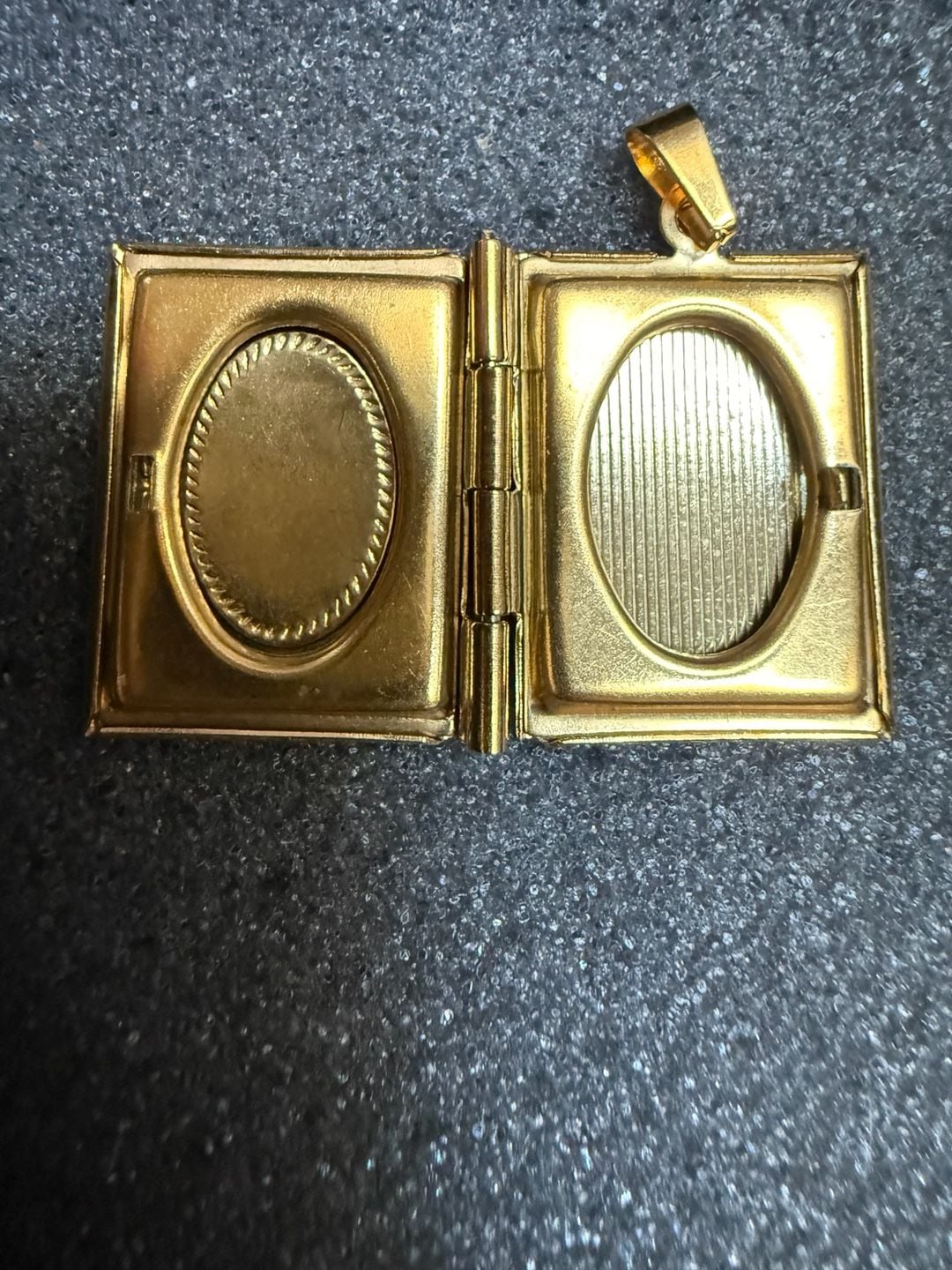 Unbranded Book Locket Pendant Gold Tone Brass Photo Frame 3