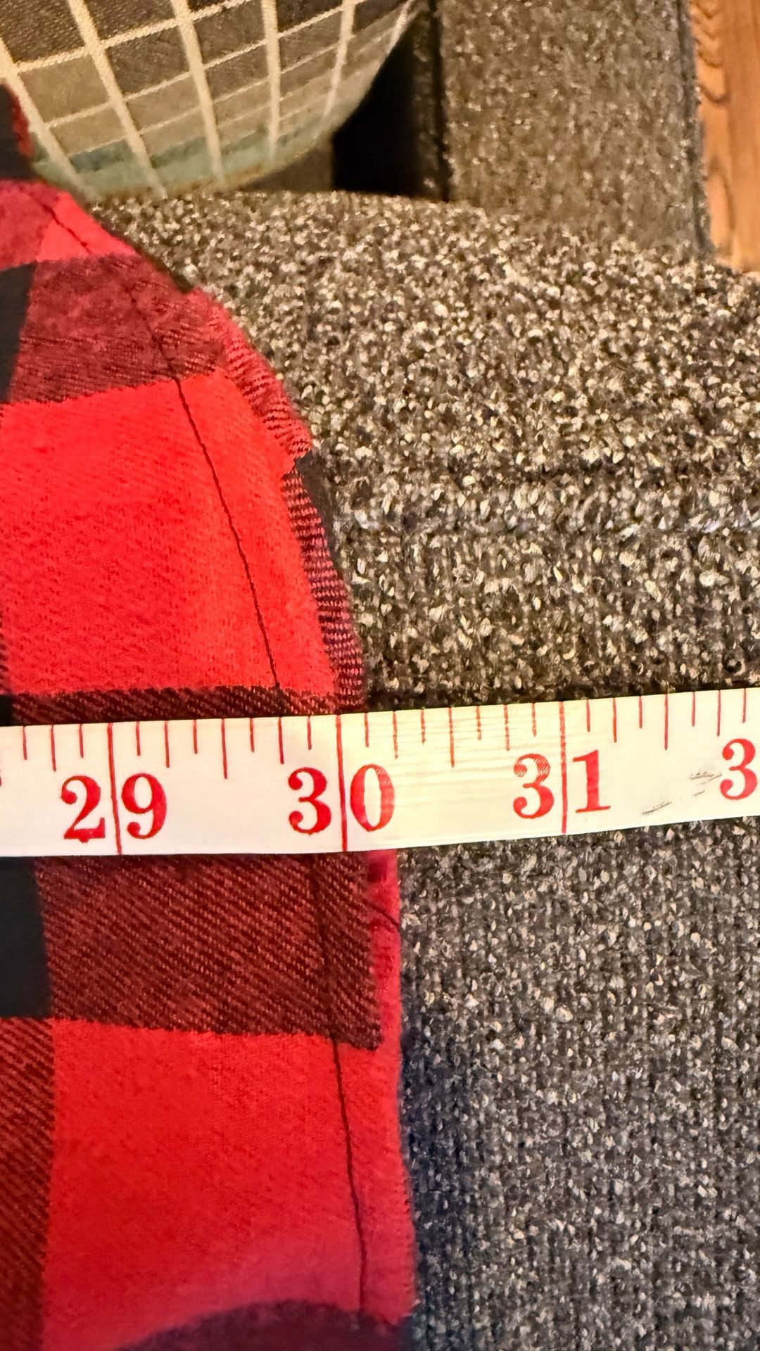 AH Flannel Hooded Shirt Size L Red Black Plaid Long Sleeve Button Down 8