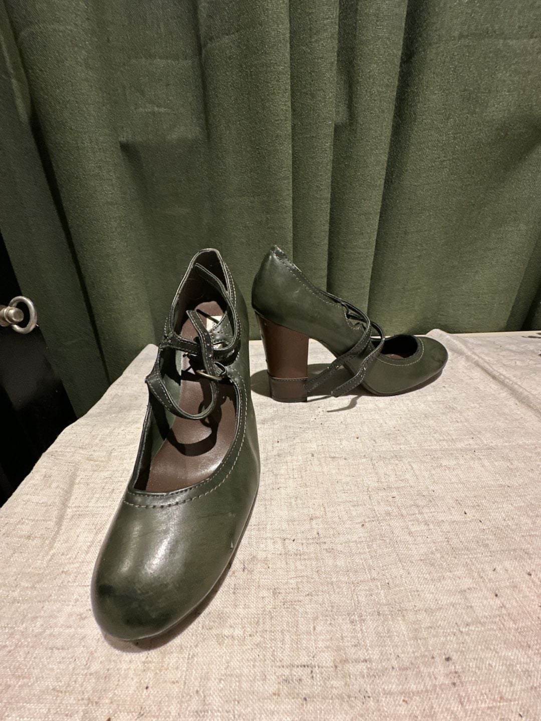 American Eagle Mary Jane Heels Green Leather 4