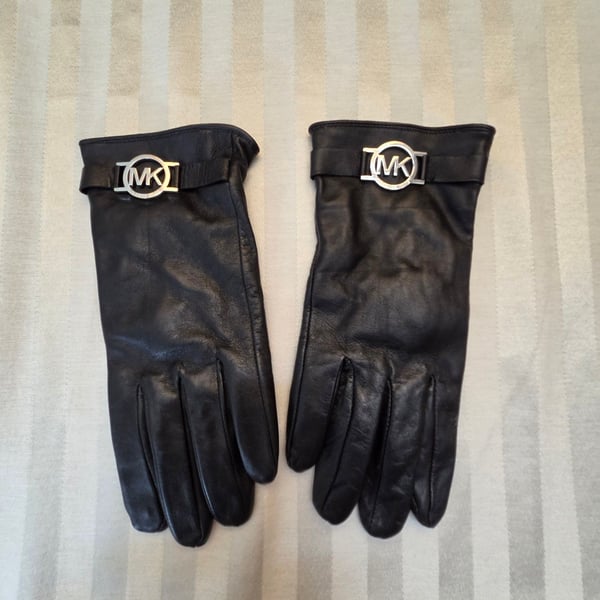 Michael Kors Leather Gloves Black